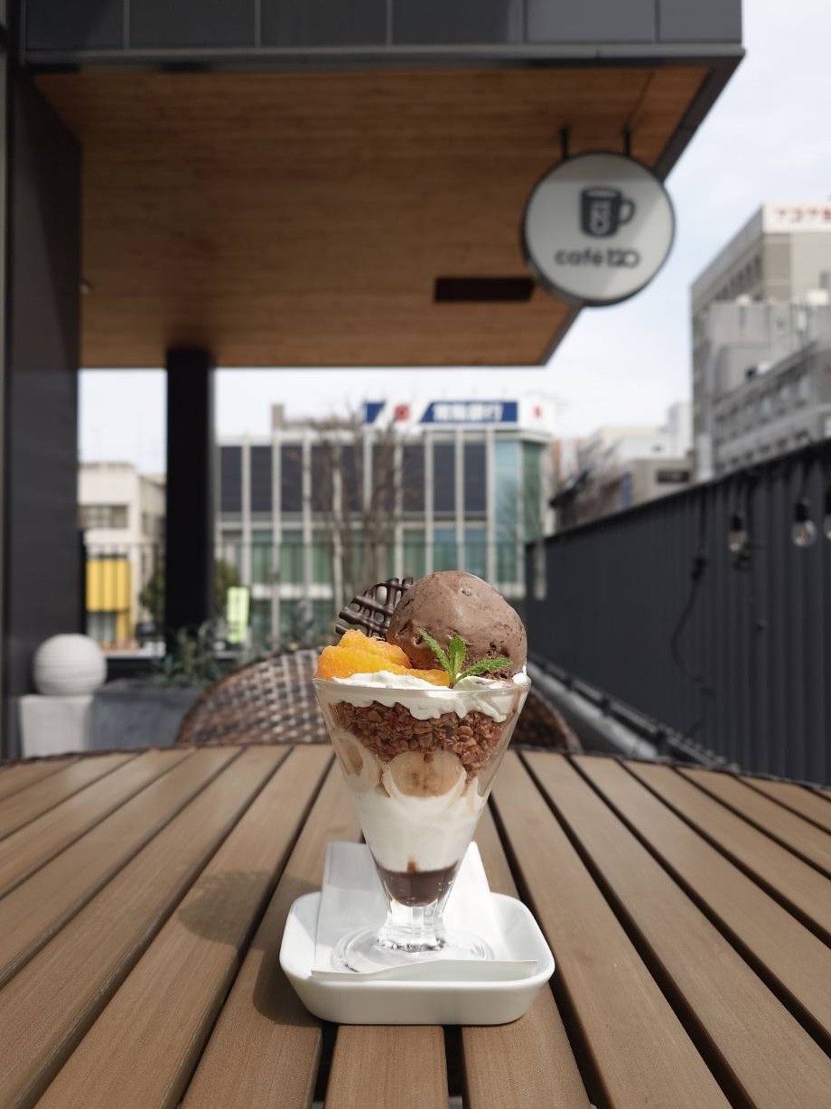 ☕2F/café120: café120で人気のチョコパフェ！ - Lamp120